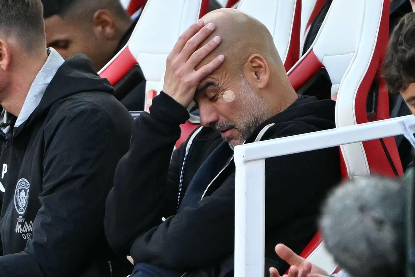 There are scarce examples of Guardiola totally shutting up shop and choosing to defend a game as he did against Arsenal.