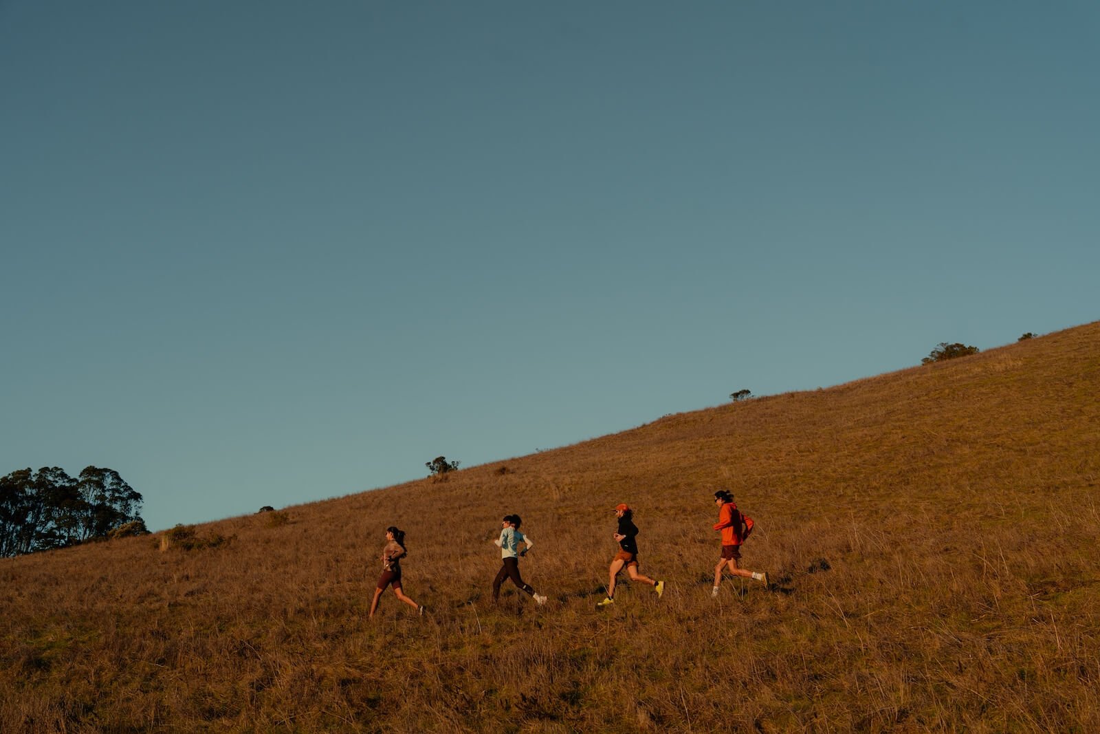 Tired of dodging pedestrians and inhaling exhaust fumes on the same old city routes, young runners in the UK are heading for the hills. Airbnb and Strava have joined forces this autumn to spotlight a growing travel pattern they're calling "run-cations" — coun…