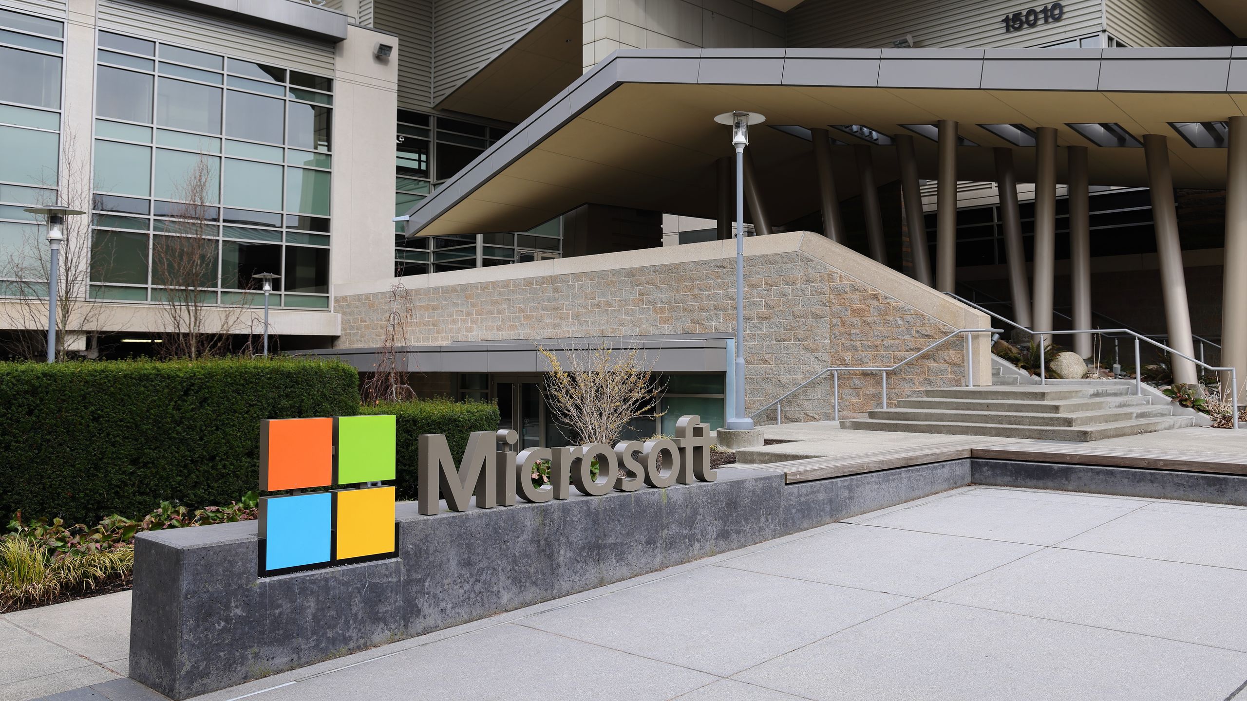 Microsoft has signed $33 billion in deals with "neocloud" GPU-as-a-service providers to date, underlined by its $19.4 billion spend on neocloud provider Nebius. The move comes as Microsoft seeks to outsource the processing for its own internal workloads, so i…
