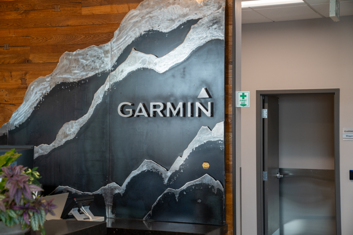 Strava has sued Garmin alleging patent infringement following a move by Garmin to require more prominent branding in third-party fitness applications.
The article Strava sues in retaliation for Garmin developer guideline updates appeared first on Singletracks…