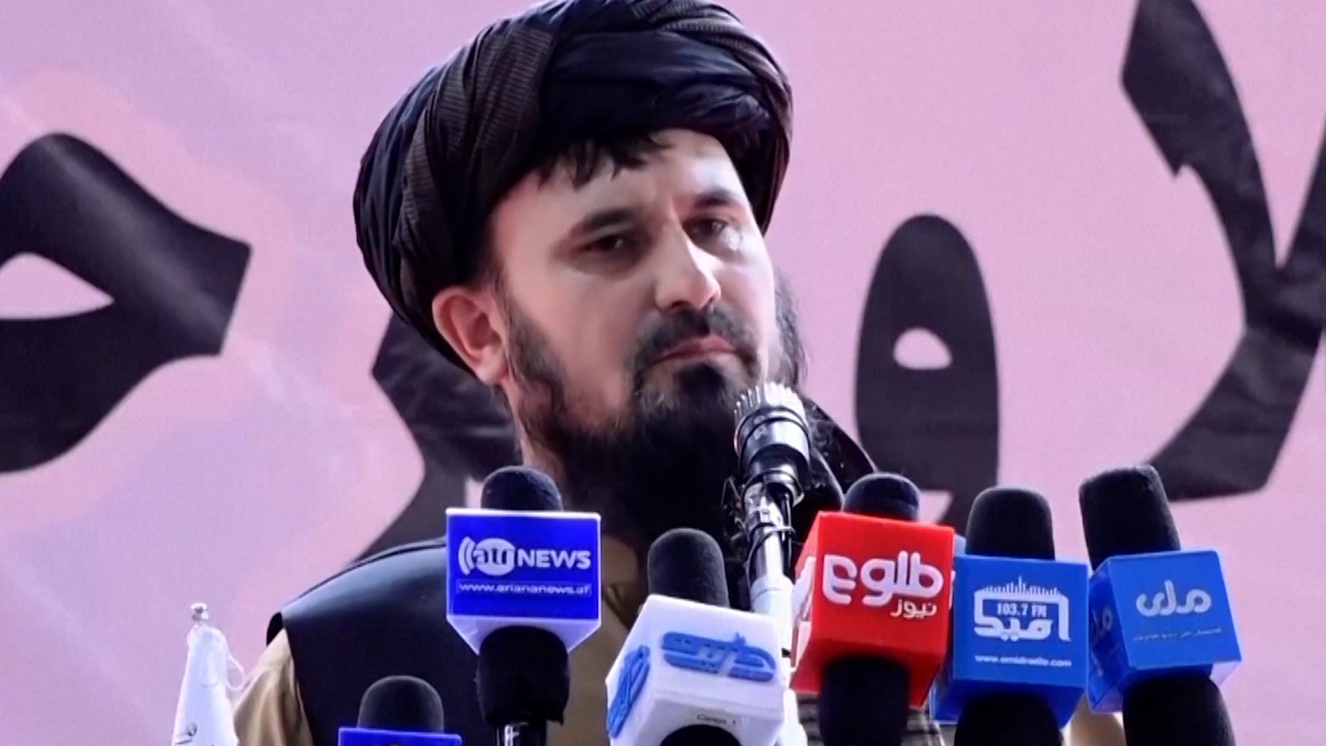 The Taliban has rejected any notion that Bagram airbase would be returned to US forces.