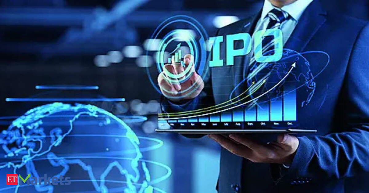 India's IPO market is poised for a blockbuster phase with nearly Rs 40,000 crore in new issues expected in November and December. Following strong debuts, prominent names like Lenskart and Groww are set to launch, with investor sentiment hinging on pricing an…