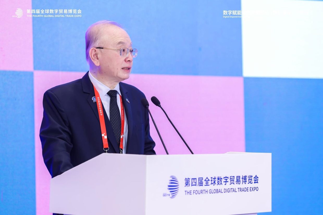 PETALING JAYA: Malaysia must prioritise the digital industry and green technology to tap into its vast markets and economic potential, says Datuk Seri Dr Wee Ka Siong. Read full story