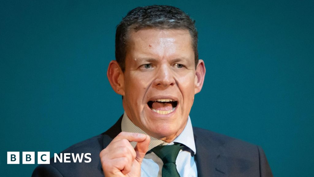 Plaid backs plan for independence white paper, but not in the first five years of a government.