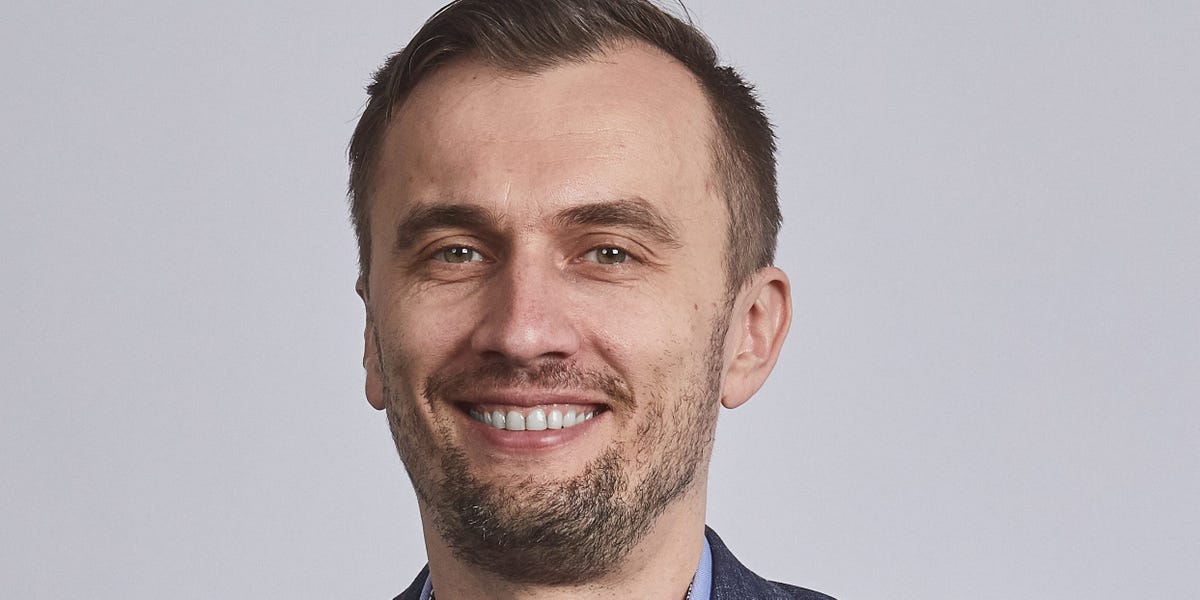 Read the Series A pitch deck for Feroot, a Canadian cybersecurity startup that builds AI agents that scan code to ensure regulatory compliance.