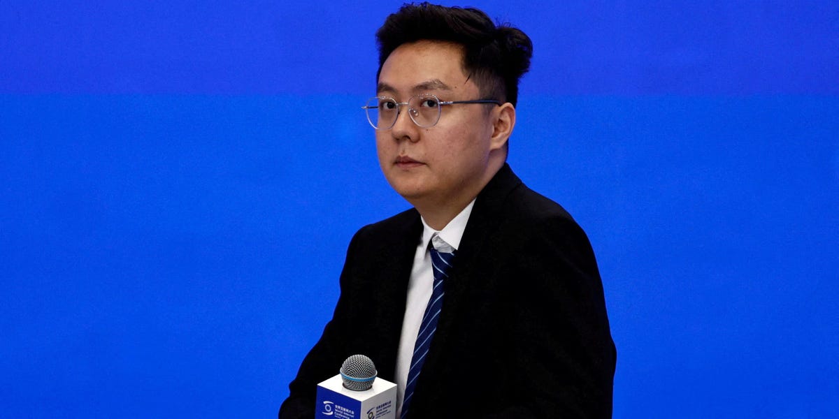 A senior researcher from DeepSeek says AI may wipe out most human jobs in 10 to 20 years, and urges tech companies to act as "whistle-blowers."