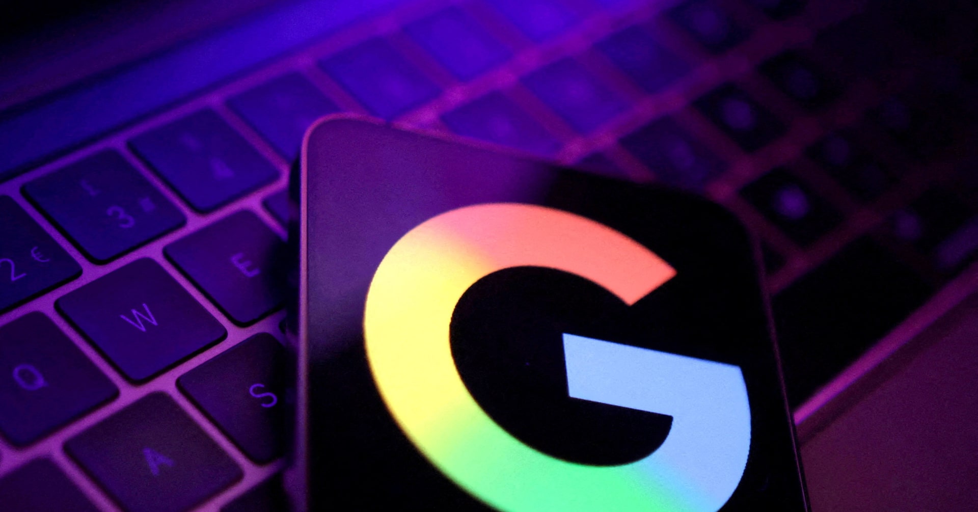 Mike Scarcella / Reuters:
Google and Epic Games reached an agreement to settle Epic's 2020 antitrust lawsuit, with proposed changes to Android and Google Play pending court approval  —  Alphabet's (GOOGL.O) Google said on Tuesday it has reached a comprehensiv…