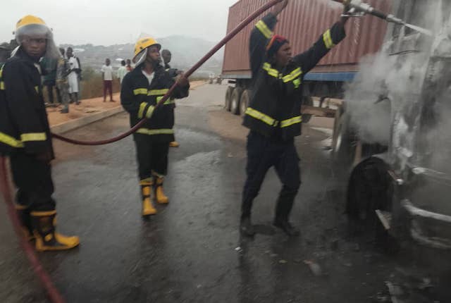 A tragic Oyo road crash on the Oyo-Ogbomosho Expressway has left eight people dead and four injured. The FRSC confirmed the casualties from the accident.

Read More: https://punchng.com/eight-die-in-oyo-road-crash/