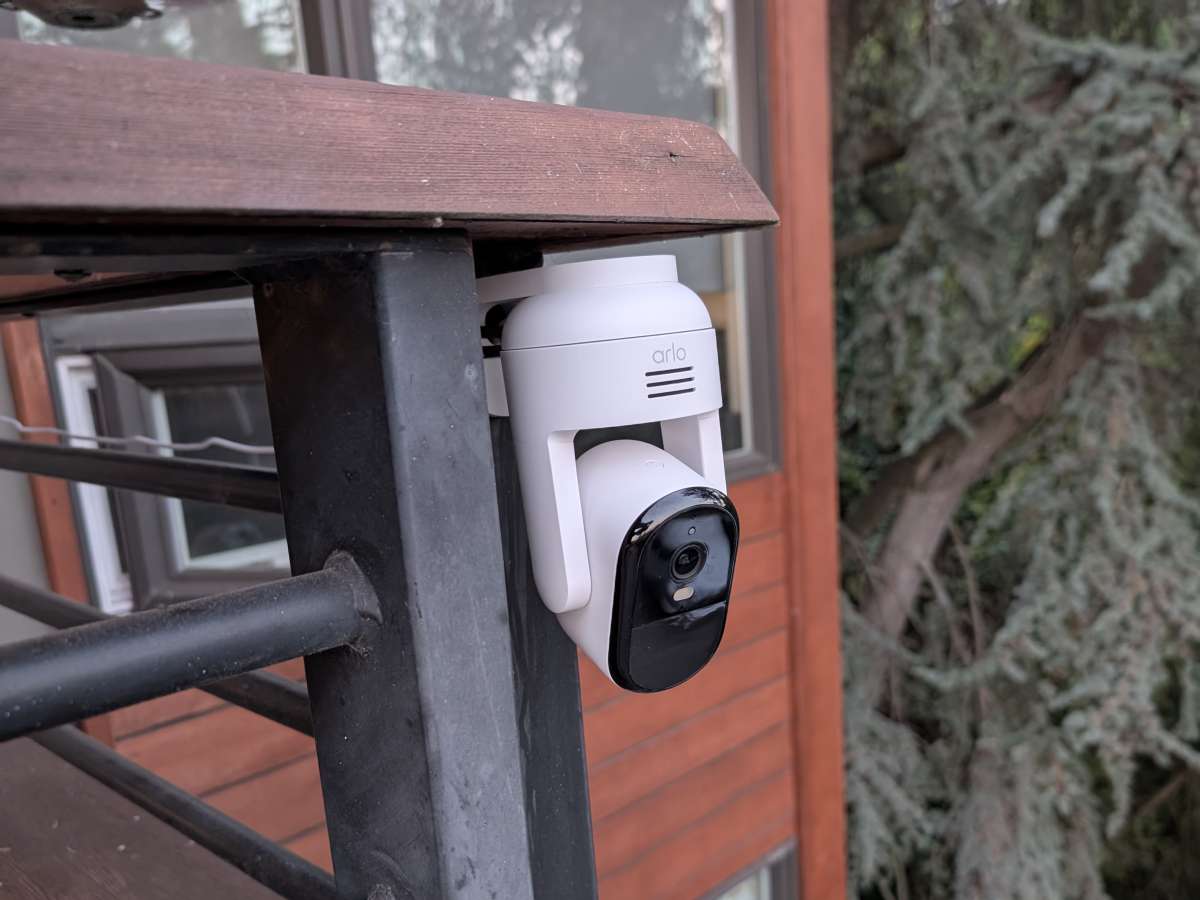 REVIEW – For someone who has cameras covering every room of my apartment to keep an eye on my pup Addy, I wasn’t really in the market for another security device. But I live on a street in Seattle with frequent vehicle break-ins, and my truck sits exposed eve…
