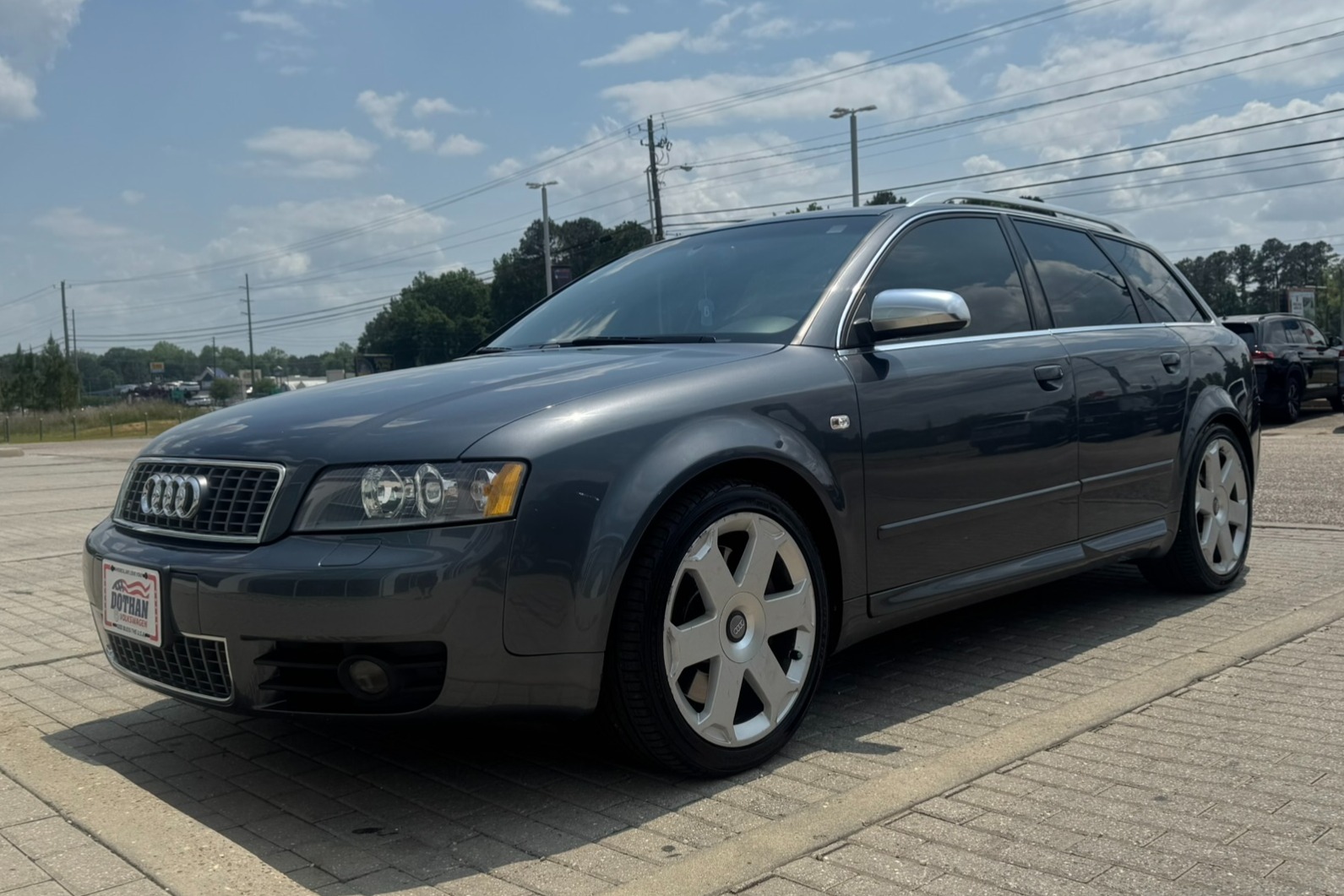 This 2005 Audi S4 Avant wagon remained under original ownership in Colorado until it was acquired by the seller in 2025, and now has 53k miles. Subsequent work included replacing the timing chain and installing JOM coilover suspension in addition to rechargin…