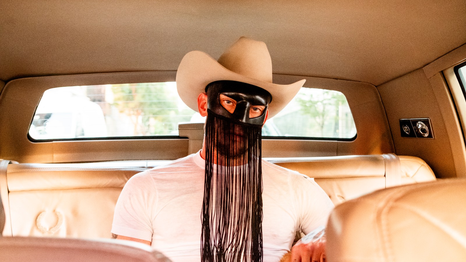 Orville Peck released a new single, "Drift Away," and announced a new EP.