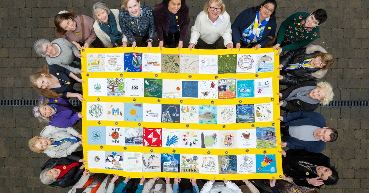 Former president of Ireland Mary Robinson will present quilt to Brazilian climate minister