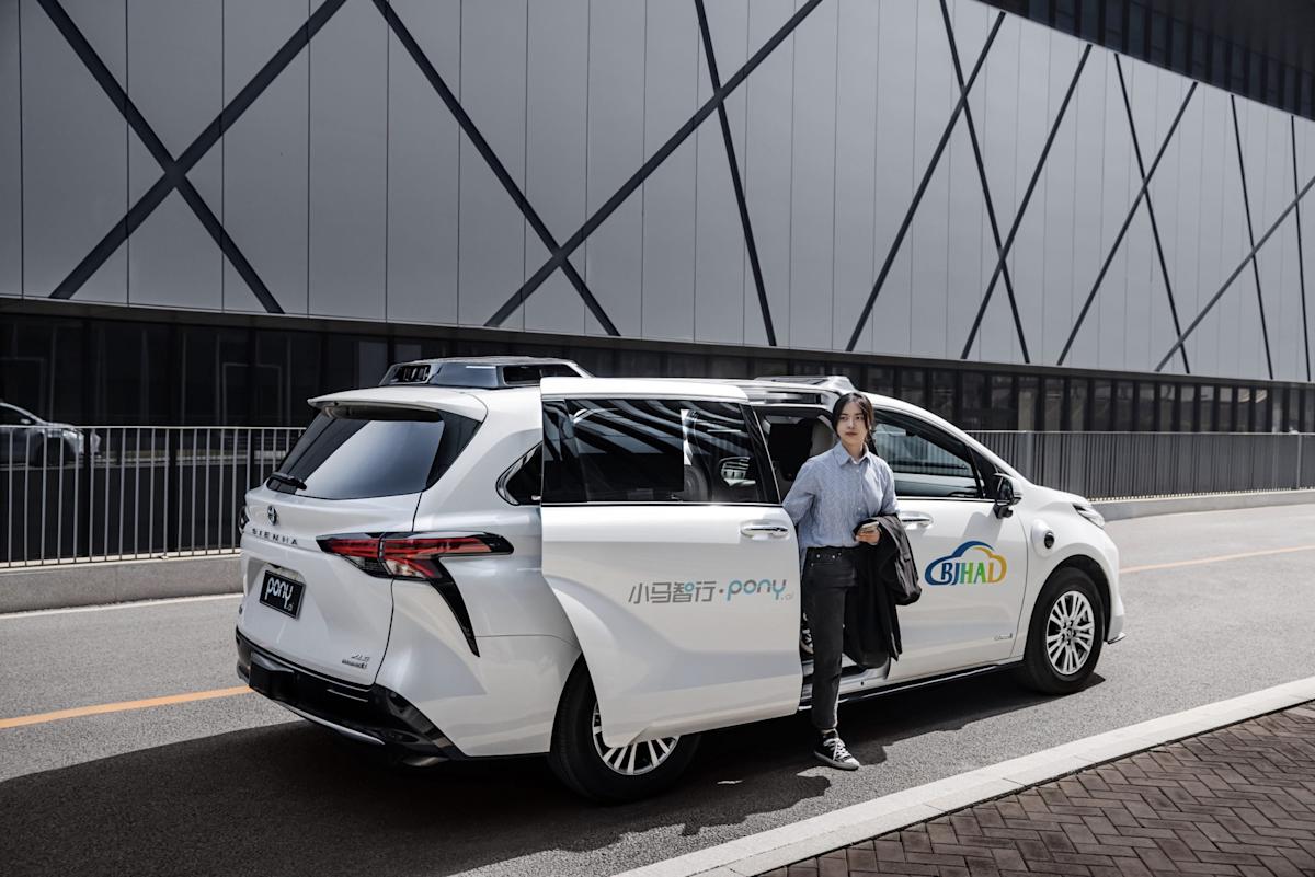 Competition in the global robotaxi segment heating up.