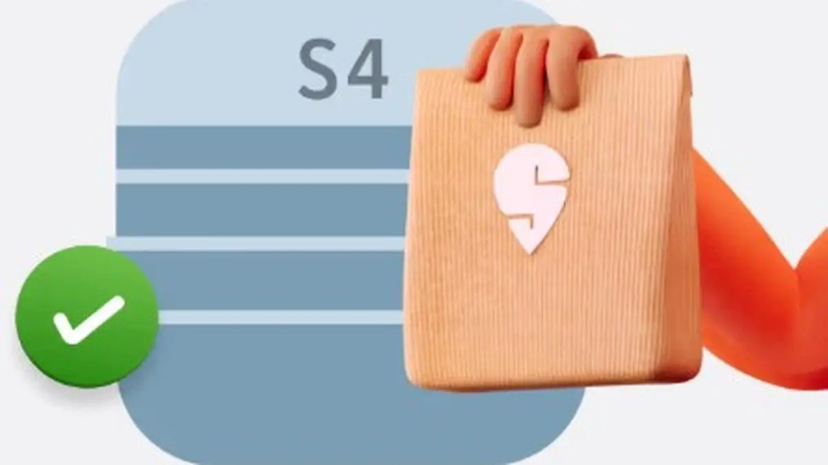 Swiggy expands its Food on Train service to 122 stations and extends the pre-order window to 96 hours, giving railway travellers easier access to local meals on the move.