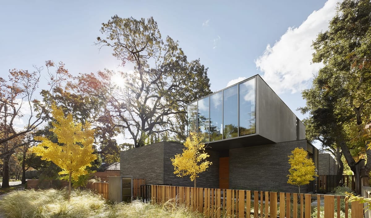 If you're an experienced professional ready for a new architectural career opportunity in the San Francisco Bay Area, this newest edition of our curated job picks from Archinect Jobs is for you. Look below at this selection of 30+ job openings across the regi…