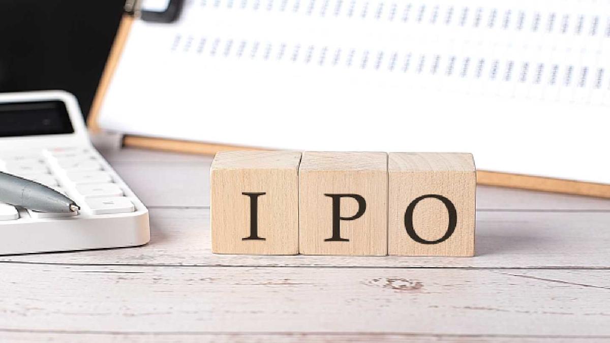 Wealthfront targets a valuation of up to $2.05bn and aims to raise $485m by offering 34,615,384 shares.