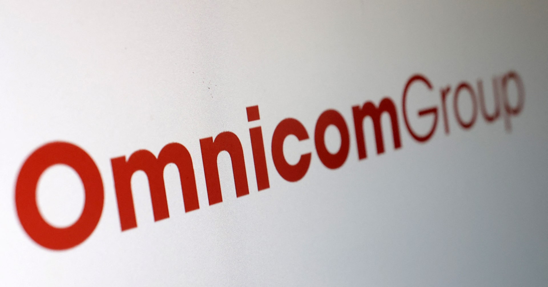 Bart Meijer / Reuters:
The EU unconditionally approves Omnicom's $13.25B all-stock deal to buy Interpublic, creating the world's largest ad agency to better compete with Big Tech  —  The EU Commission on Monday said it had unconditionally approved Omnicom Gro…