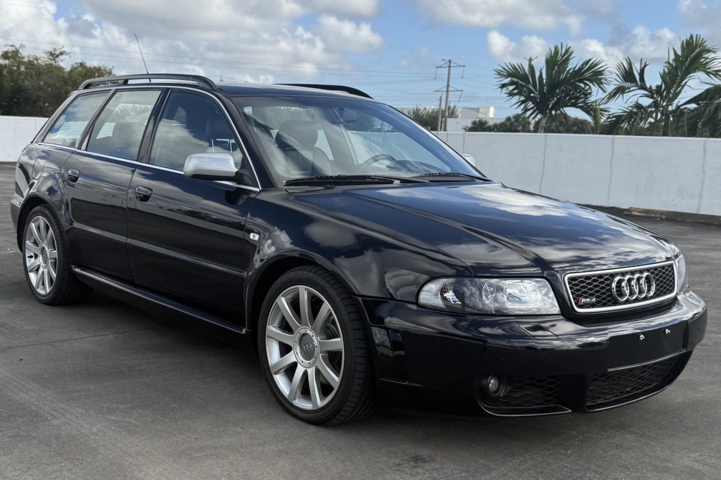 This 2001 Audi RS4 Avant is a left-hand-drive example that was imported to the US from Brazil in 2021. The car was federalized in July 2023 by AZ Euros of Mesa, Arizona, and it shows 34k miles. Finished in Brilliant Black over Onyx Valcona leather and carbon-…