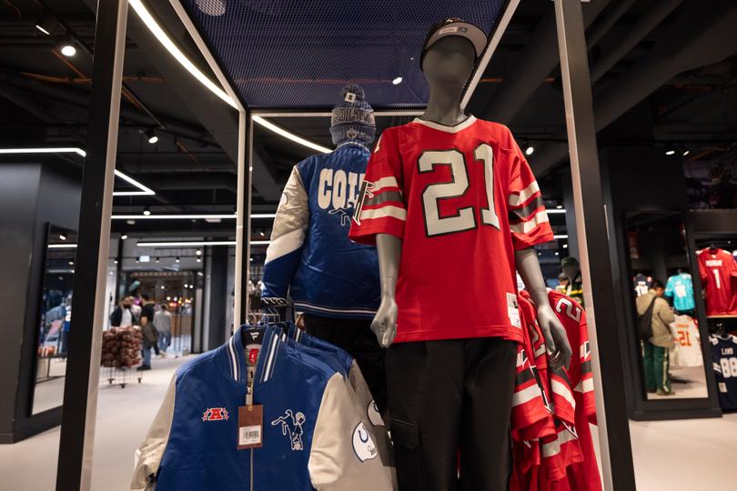 Sport clothing and collectibles giant Fanatics has launched Fanatics Markets, letting users trade outcomes of sports, politics and more — with crypto and IPO bets coming by 2026.