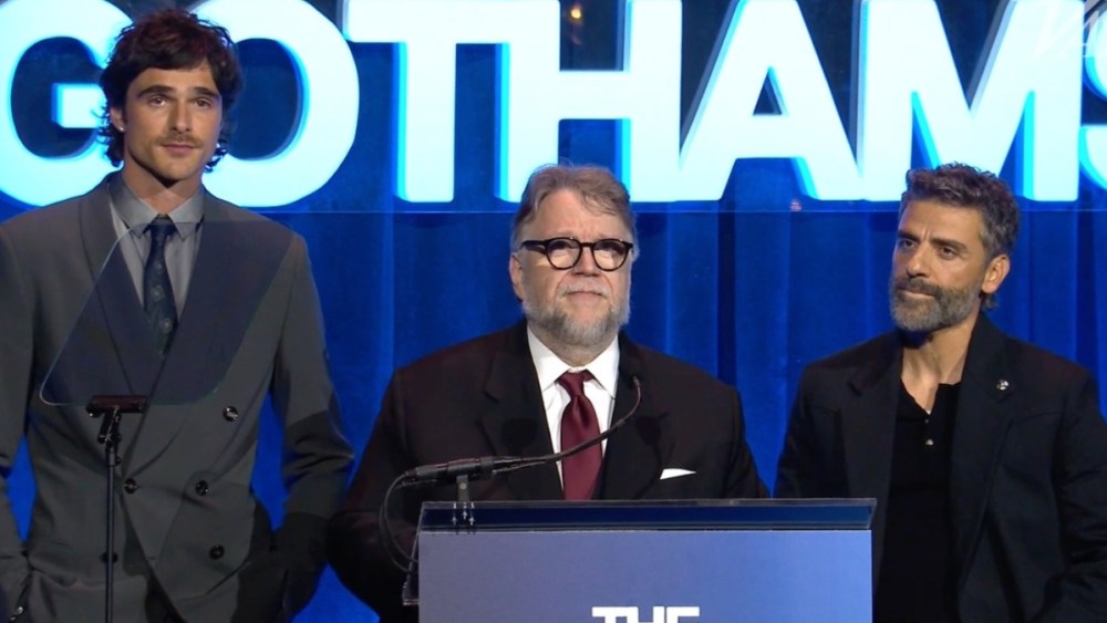 Guillermo del Toro shared an emphatic message about artificial intelligence in filmmaking while accepting the Vanguard Tribute for “Frankenstein” at Monday night’s Gotham Awards: “Fuck AI.” Flanked by stars Jacob Elordi and Oscar Isaac, de Toro opened his acc…