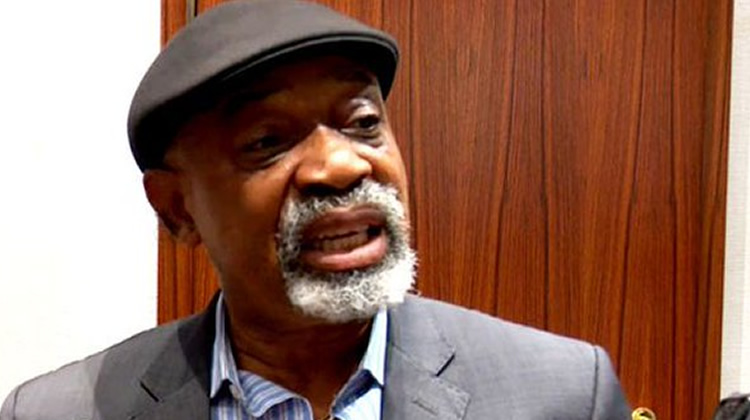 Former minister Chris Ngige narrates the details of an attack on his convoy in Anambra, where a policeman was shot and a woman was tragically killed.

Read More: https://punchng.com/ngige-recounts-attack-on-convoy-by-gunmen-says-im-alive/