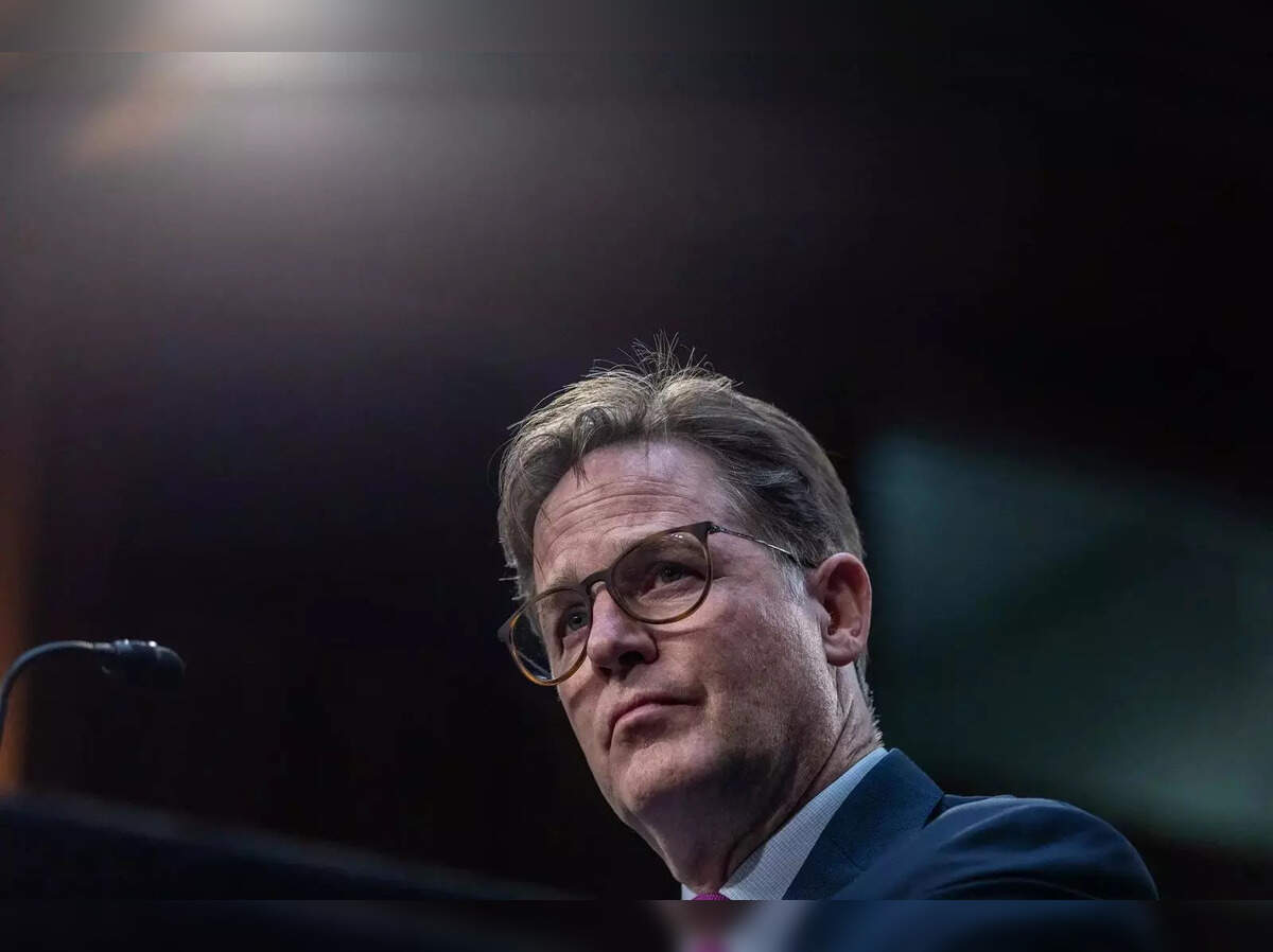 Clegg will join HIRO's general partners Luke Alvarez, Cherry Freeman and British computer games legend Ian Livingstone in the new HIRO III fund, which is aiming to have more than 500 million euros ($582 million) to deploy.