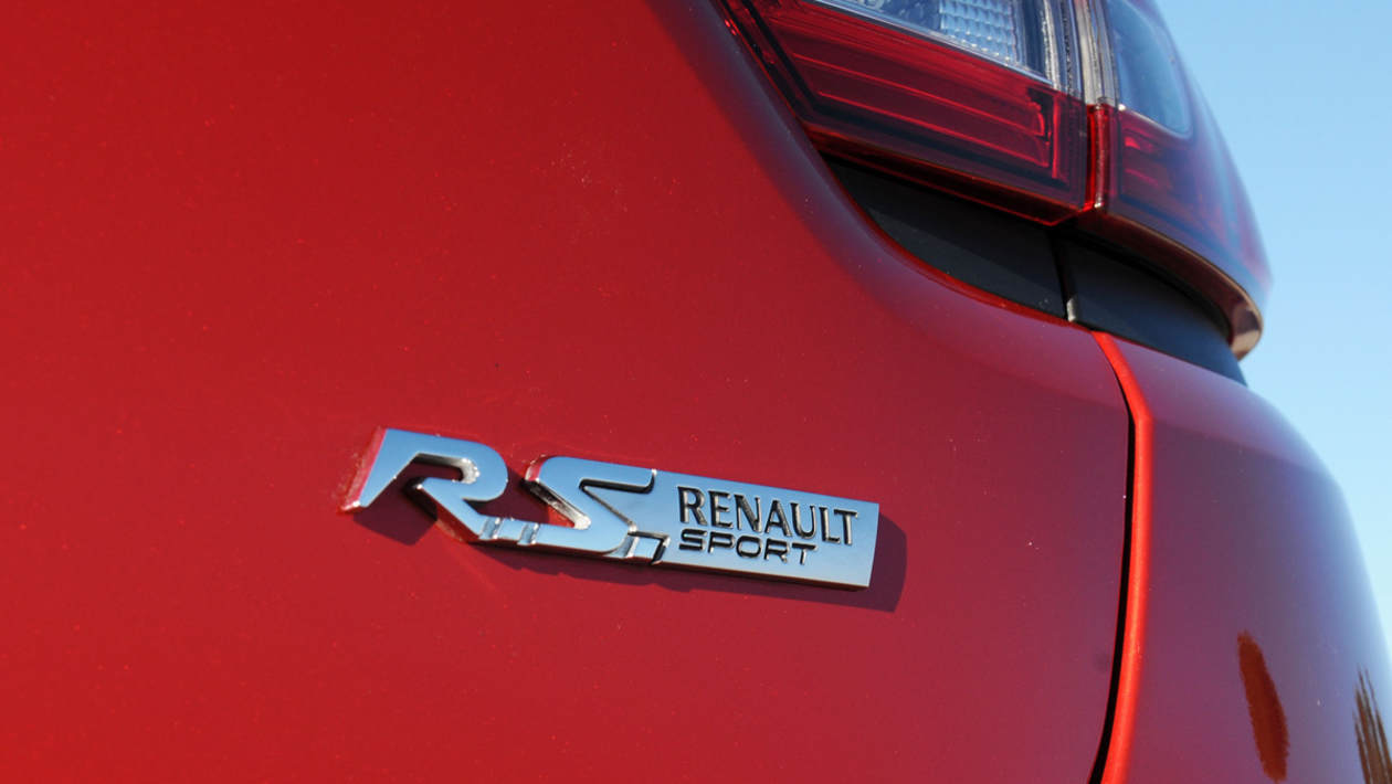 RS badge could reappear on sixth-generation Clio, thanks to “high-power, low-CO2” hybrid powertrains