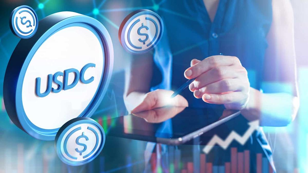 In a major regulatory win for the cryptocurrency sector, the Office of the Comptroller of the Currency (OCC) has granted conditional approval for Circle...