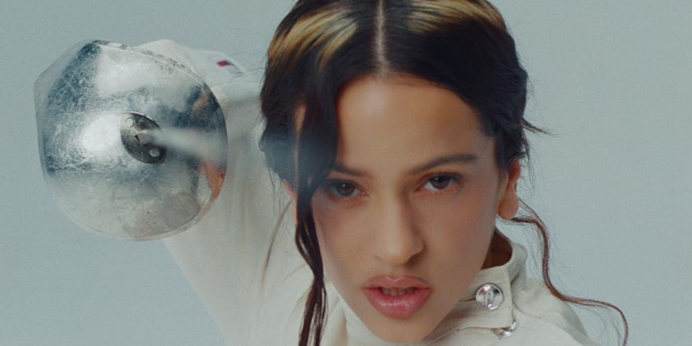 Rosalía is releasing a new music video for “La Perla,” one of the standouts of her new album, LUX! The 33-year-old Spanish singer-songwriter and producer just dropped the visual for the song, directed by Stillz, on Monday (December 15). Keep reading to find o…