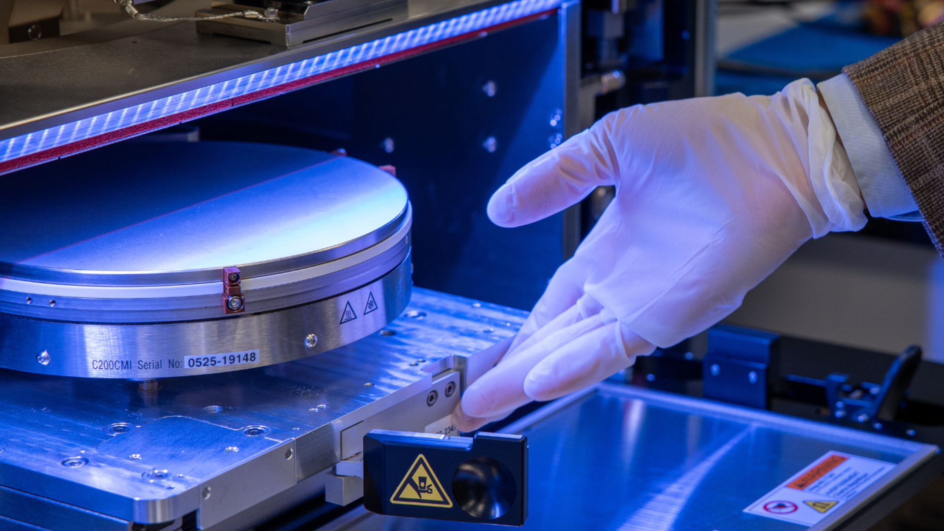 A collaborative research team has demonstrated what it says is the first monolithic 3D integrated circuit manufactured at a commercial U.S. foundry.