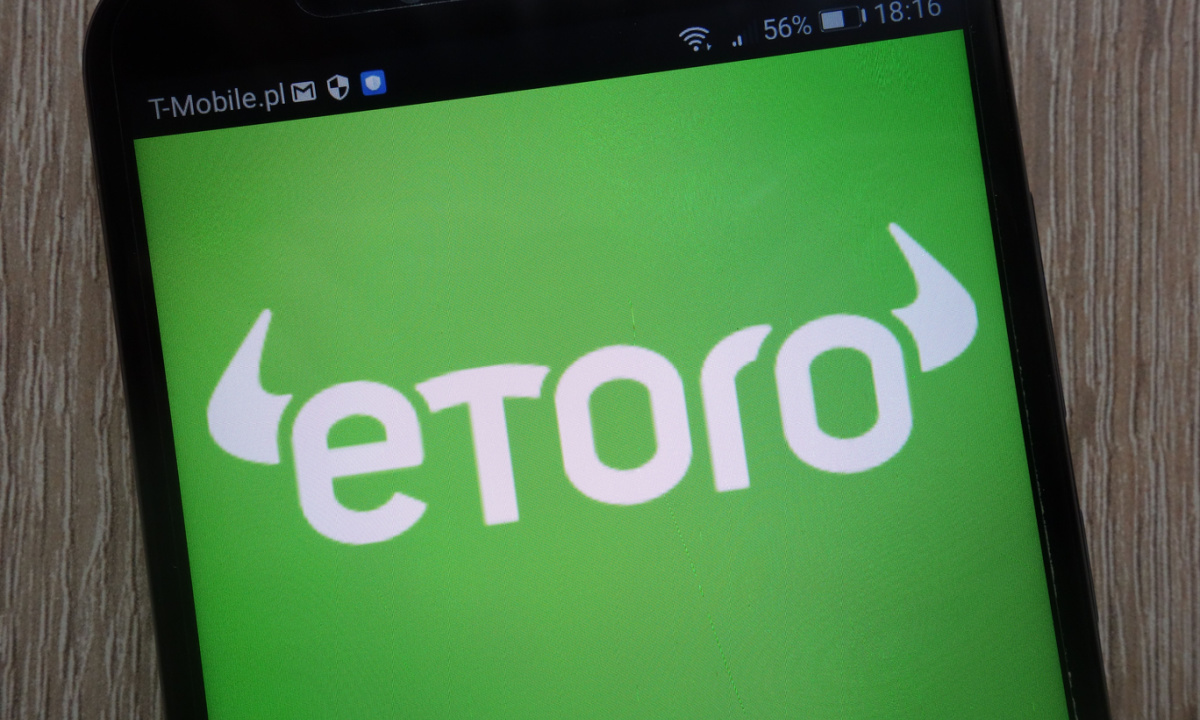 eToro&nbsp;could become the latest in a string of FinTechs entering the banking space. The trading and investment platform is considering multiple acquisitions, and also planning an expansion into traditional payment services that could involve a banking license a…