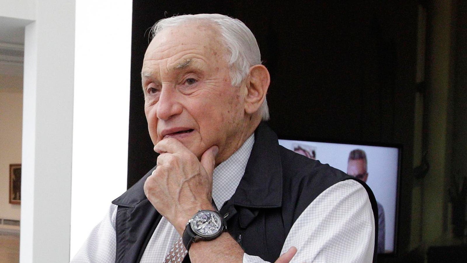 The Ohio mogul, who built up retail giants like Abercrombie & Fitch and The Limited, has become one of the biggest (and most unlikely) winners of the AI goldrush.