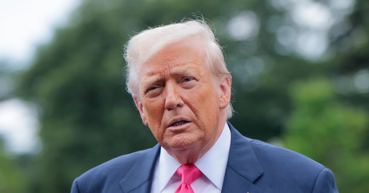 Josephine Harvey / The Daily Beast:
Trump, 79, Posts Deranged AI Video of Obama Being Arrested  —  SUNDAY SCARIES  —  The bizarre post came as the president seeks to move on from the Epstein controversy tearing apart his base.  —  President Donald Trump share…