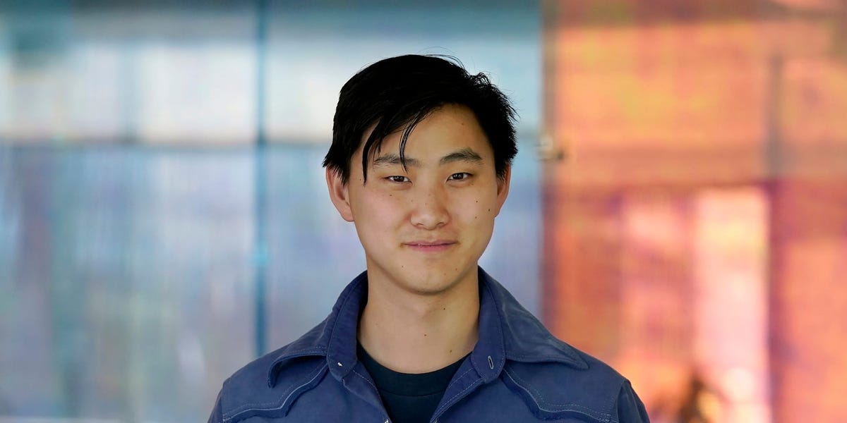Scale AI says rapid hiring for its Generative AI division led to bloat and losses. It's now refocusing on other areas.