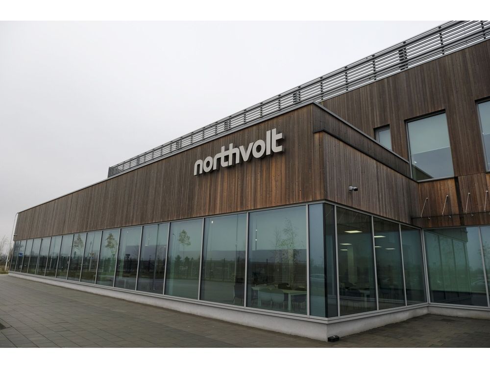 California startup Lyten is buying a Polish energy-storage factory from Northvolt AB in a bid to become a global leader with its sulfur-based batteries.