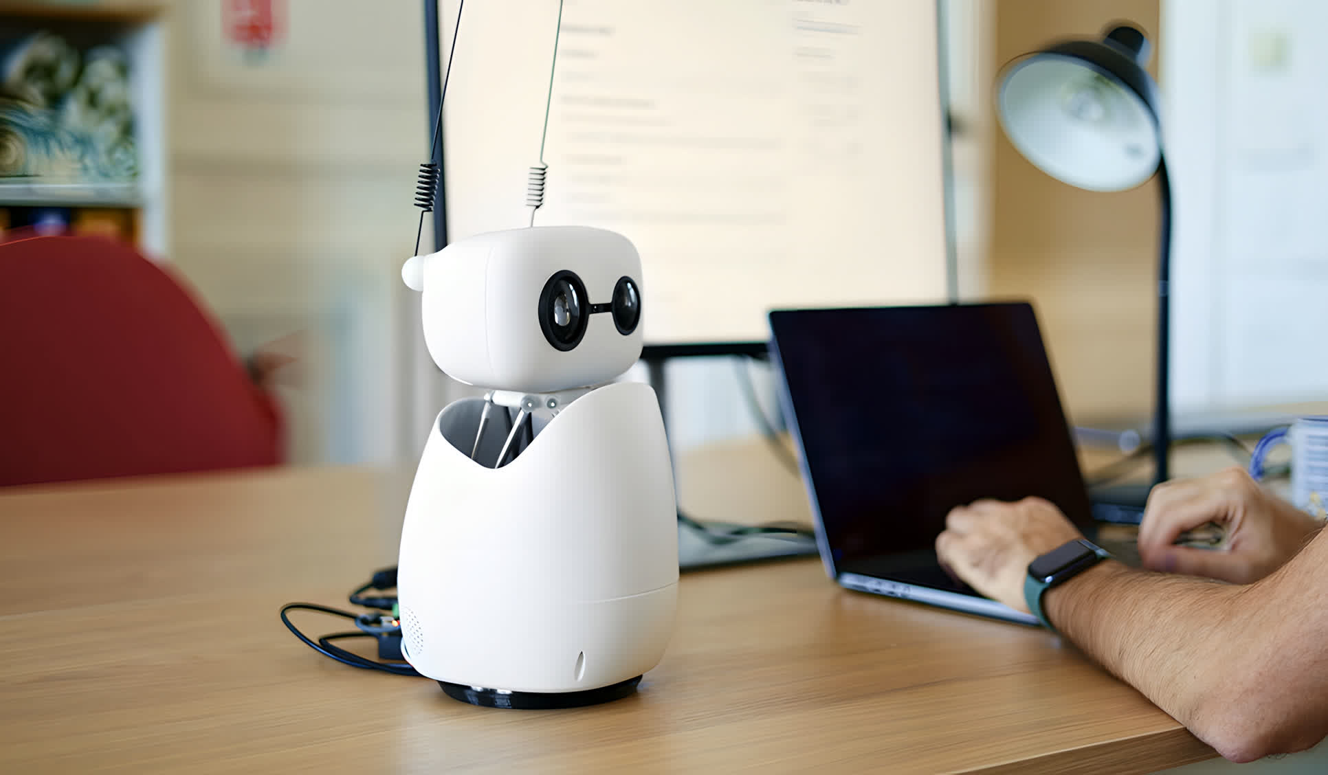 Unlike traditional robotics systems that often come with hefty price tags and proprietary software, Reachy Mini is fully programmable in Python, with support for JavaScript and Scratch on the horizon. The robot is available in two versions: a lite model that …