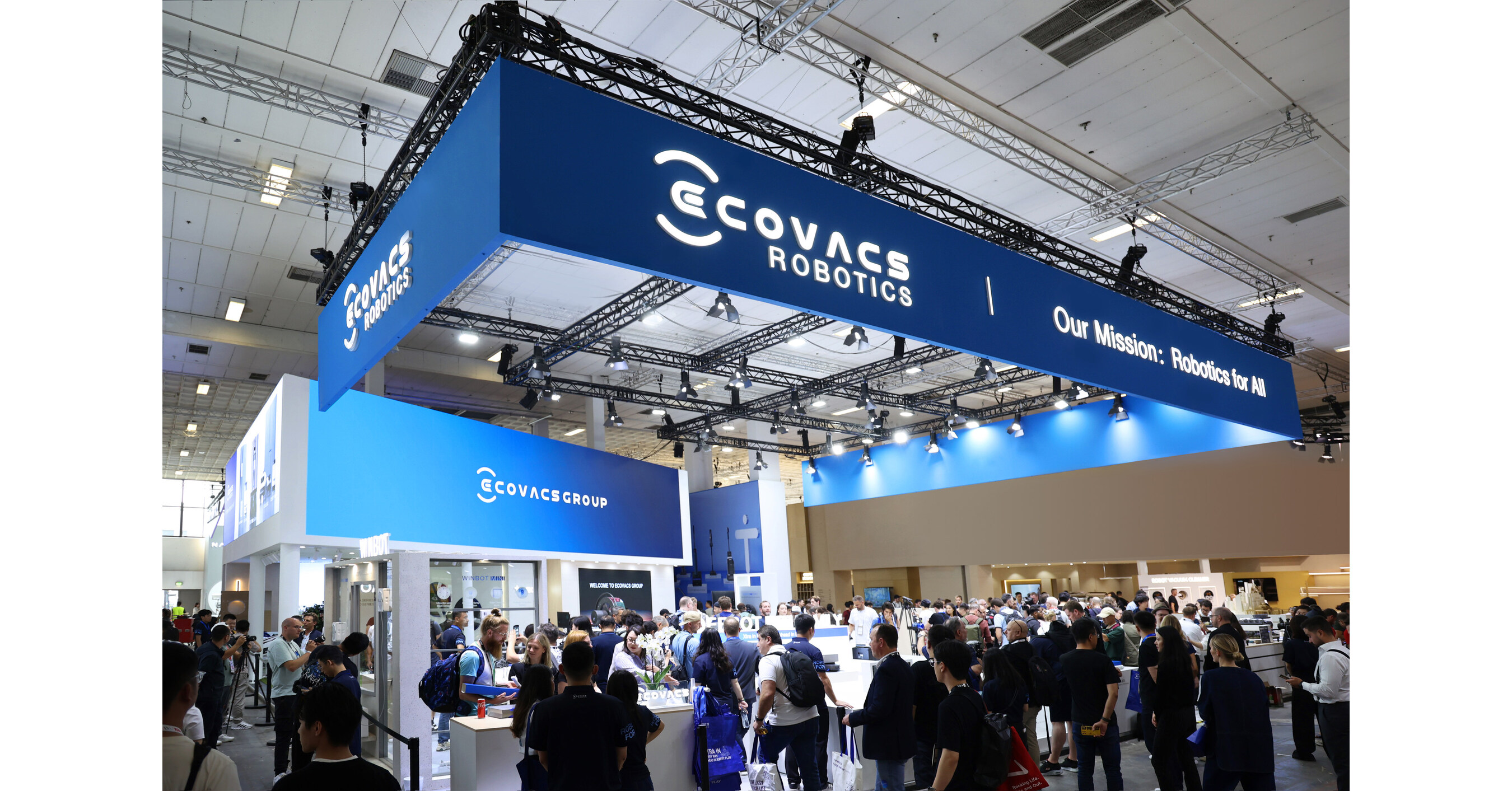 ECOVACS is introducing its groundbreaking robotic vacuum cleaner DEEBOT X11 at IFA 2025, taking innovation to new heights and ushering in a new era of perpetual runtime. The brand is also expanding into new service robot scenarios with its revolutionary robot…