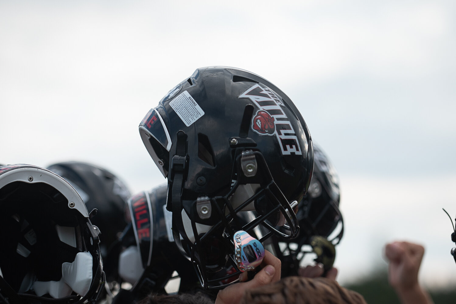 Sep. 13—BOX SCORE At North Beach HS ACORNS 32, HYAKS 22 Oakville-NR0 14 12 6 — 32 North Beach 6 8 8 0 — 22 Scoring Summary ONR (Q2) — Ben Kimbrel 31 pass from Gio Rodas (two-point try fail) ONR (Q2) — Rodas 16 run (two-point try good) ONR (Q3) — Rodas 6 run (…