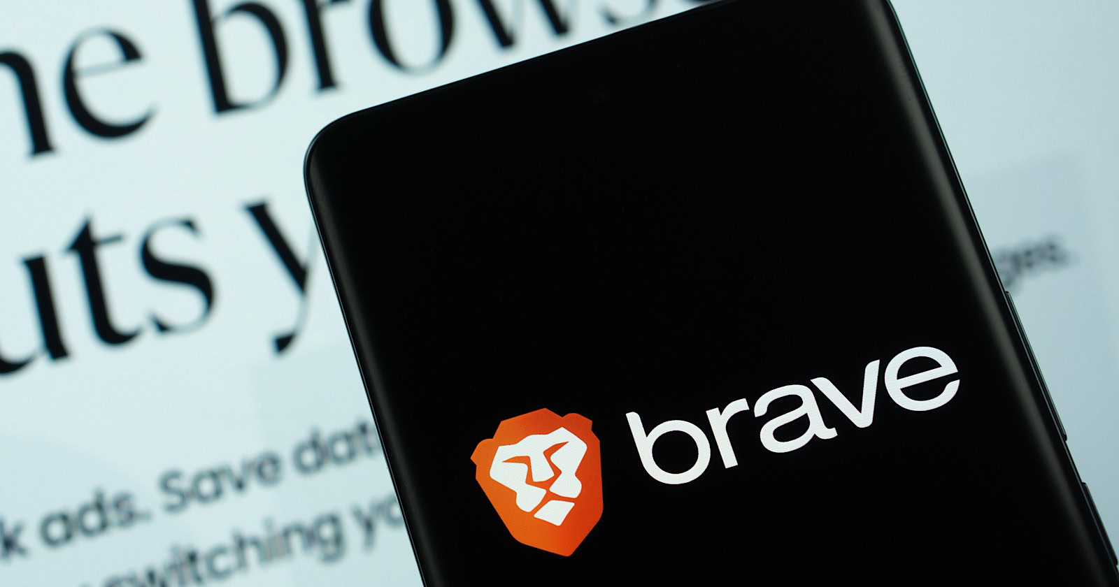 Brave launches Ask Brave, a unified interface that shows chat answers alongside links, videos, and products.
The post Brave Introduces Ask Brave, A Unified AI Search Interface appeared first on Search Engine Journal.