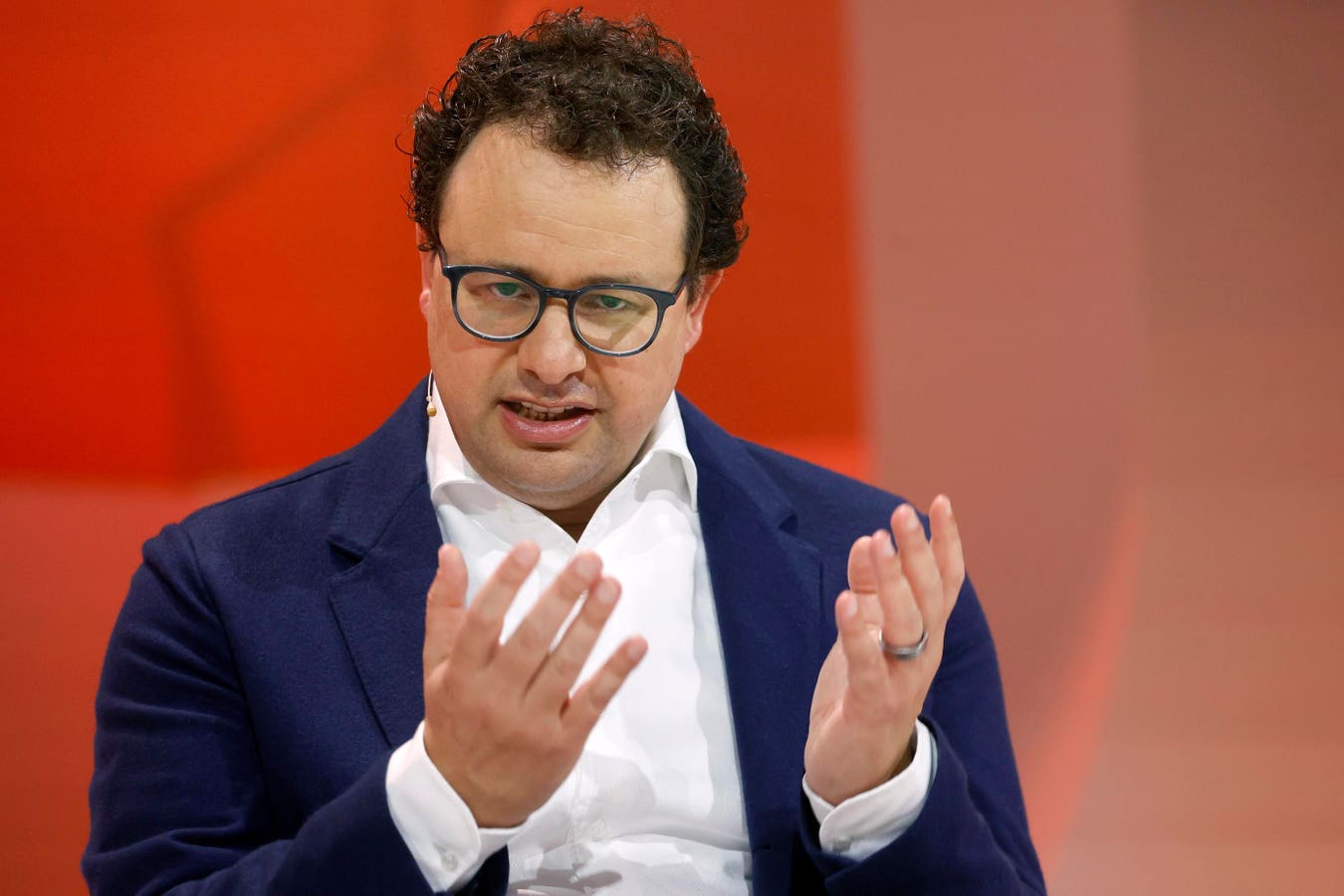 A busy week for AI/XR finance stories, Apple's new AirPod 3 does real time translation, Meta to unveil new AR glasses next week, Open AI makes a movie, Amazon's new AR