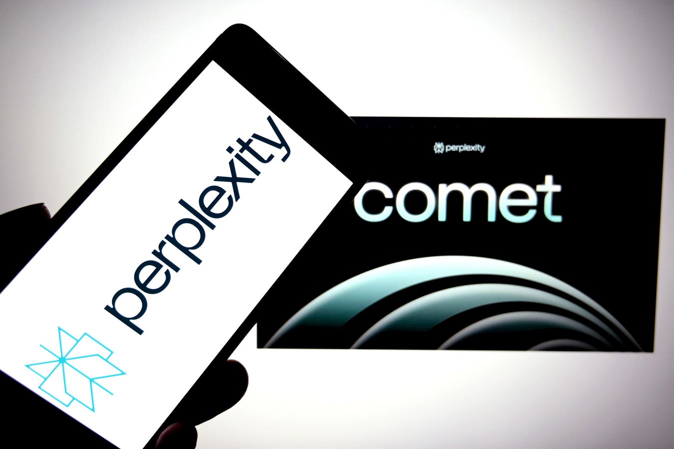 1Password and Perplexity team up to secure AI-powered browsing in Comet, embedding identity protections to make agentic AI safe, private, and trusted.