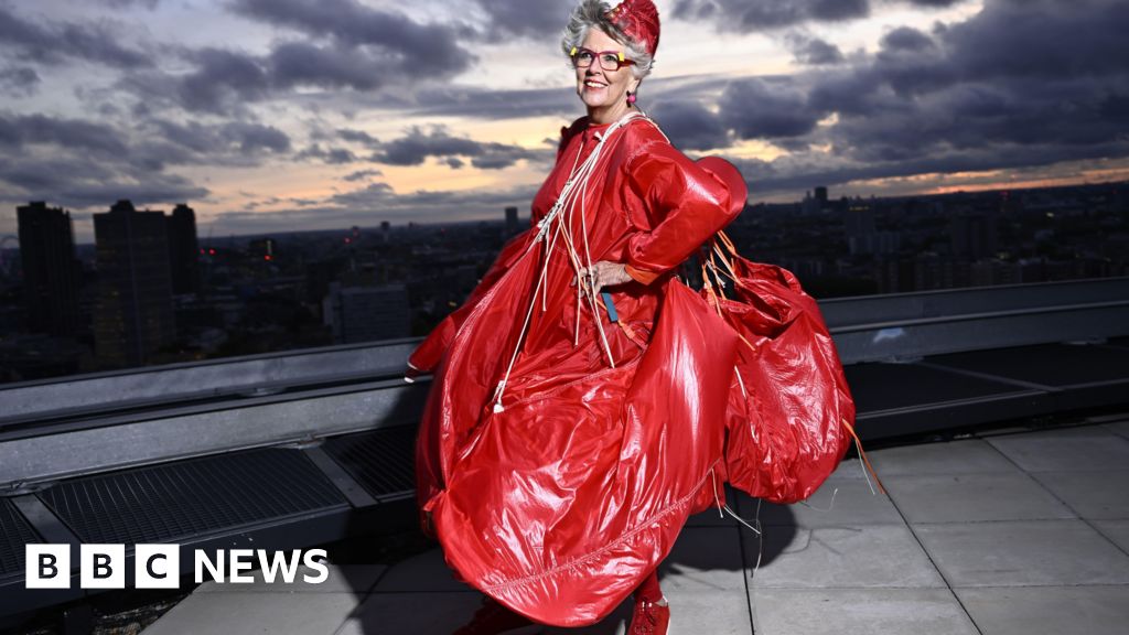 15 of the most striking looks from the opening shows of London Fashion Week.