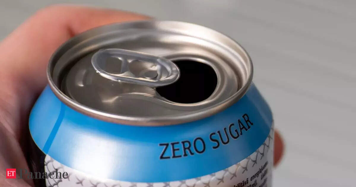 Zero-sugar and diet sodas are widely seen as healthier alternatives to sugary drinks, but a heart specialist is challenging that belief. Cardiologist Dr Dmitry Yaranov has pointed to population-based research suggesting that daily consumption of zero-sugar be…
