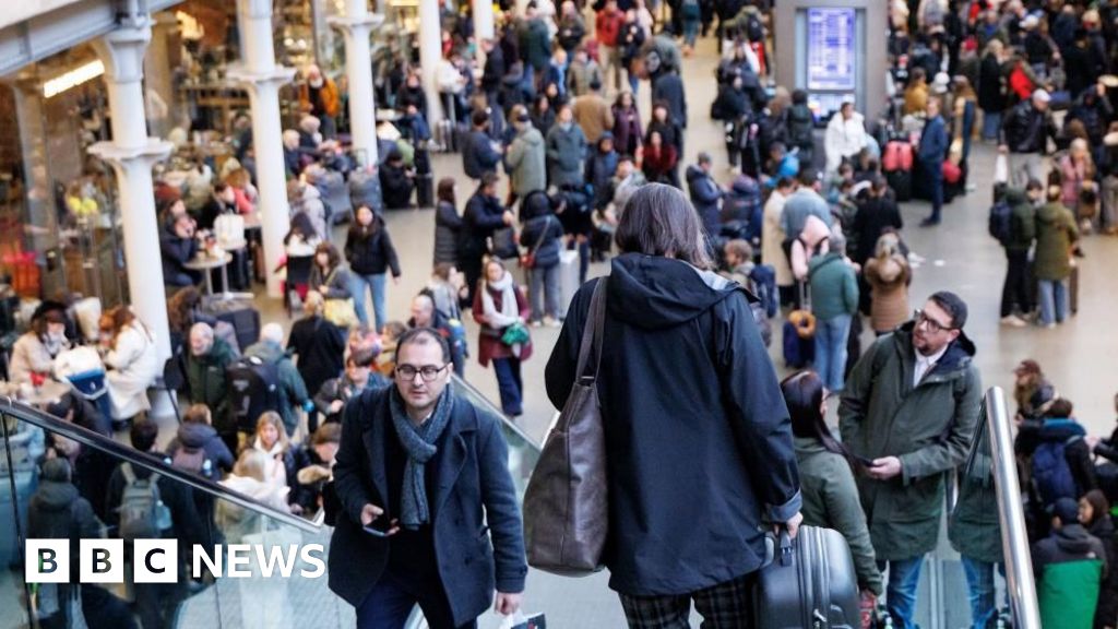 Eurostar says it plans to run all of its services on Wednesday but there may still be delays and cancellations.