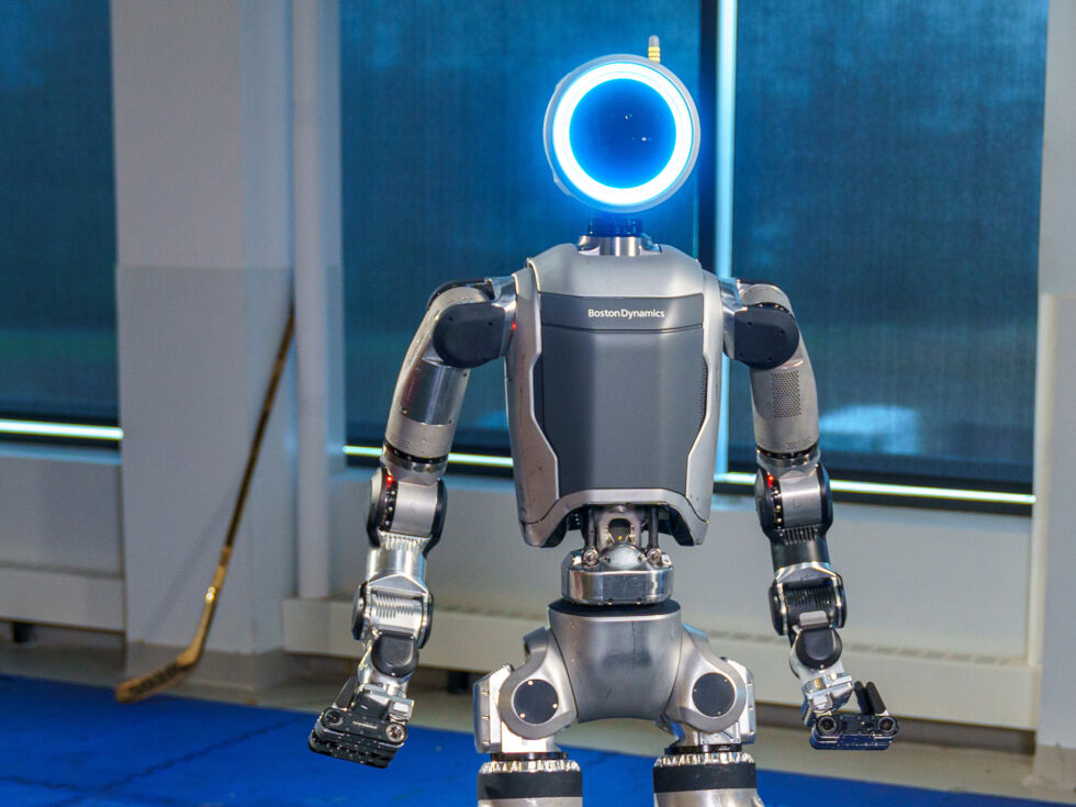 Boston Dynamics used CES 2026 as a platform to present a production-ready version of Atlas, its humanoid robot, marking a significant transition from experimental prototypes to a market-focused product. The announcement places Atlas as one of the most sophist…