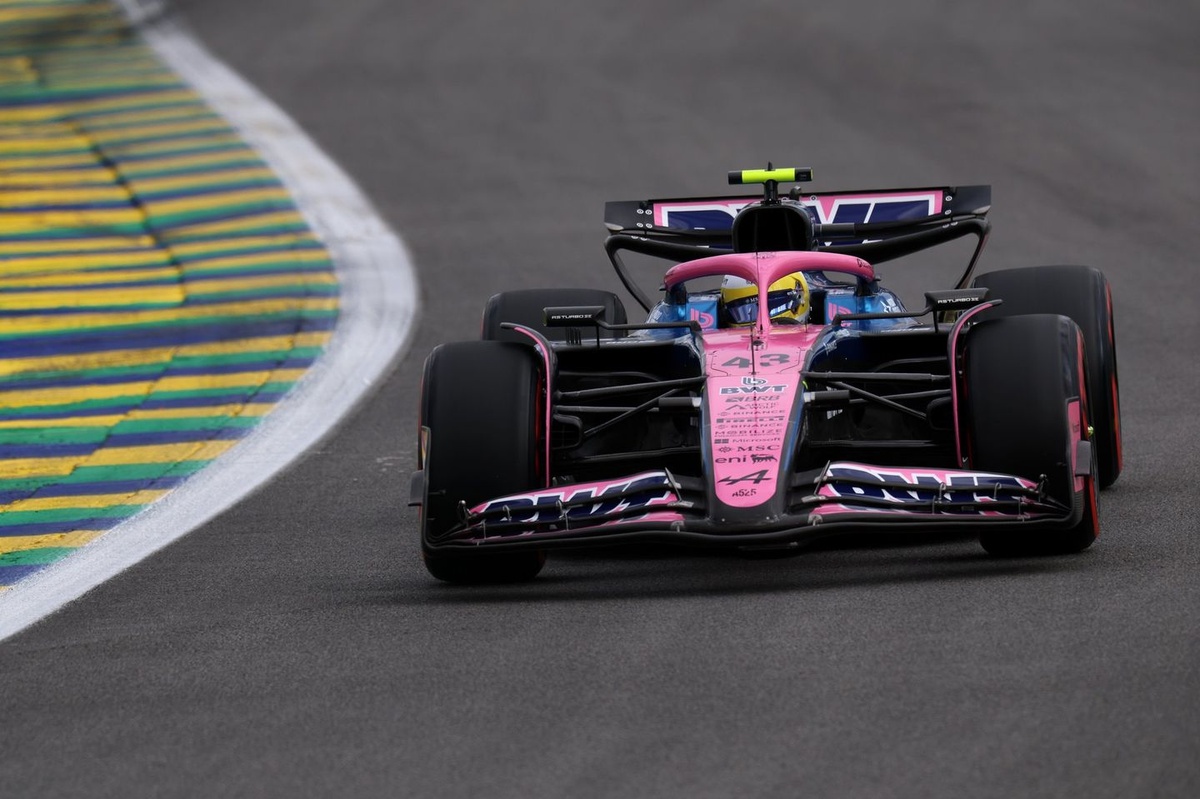 Alpine has signed eToro as its exclusive trading and investment partner ahead of the 2026 F1 season