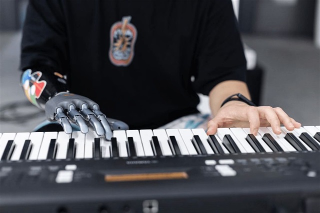 China's brain–computer interface (BCI) unicorn BrainCo has completed a funding round of about CNY2 billion (US$286 million), making it the world's second-largest single BCI financing, behind only Neuralink's US$650 million raise in mid-2025.