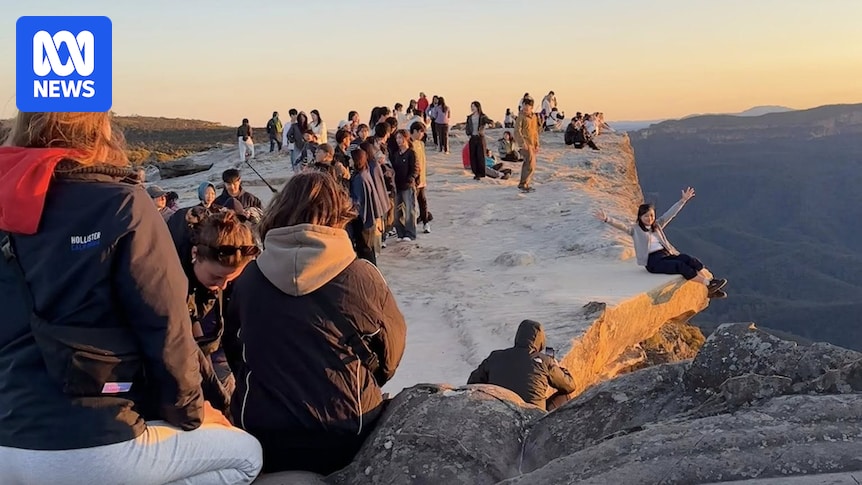 A council will shut an iconic Blue Mountains cliff after being overrun with tourists, sparking serious safety and environmental concerns.