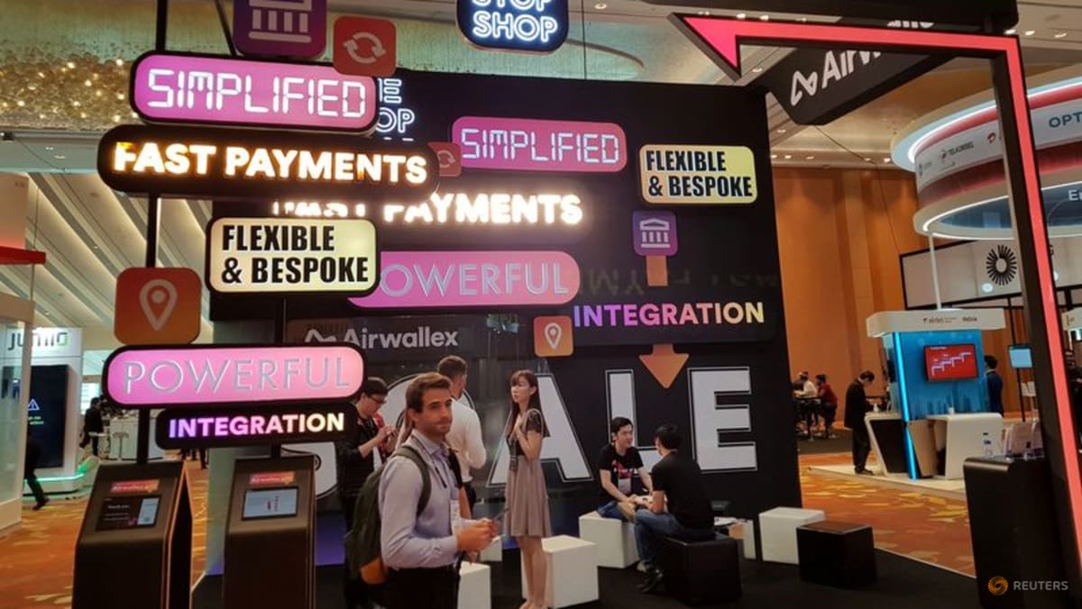 Jan 5 - ‌Australian payment firm Airwallex said on Monday it will invest around 200 million euros ($233.64 million) over the next five years in its Netherlands operations, marking a major European expansion as it shifts from its Asia-Pacific base.The Melbourn…