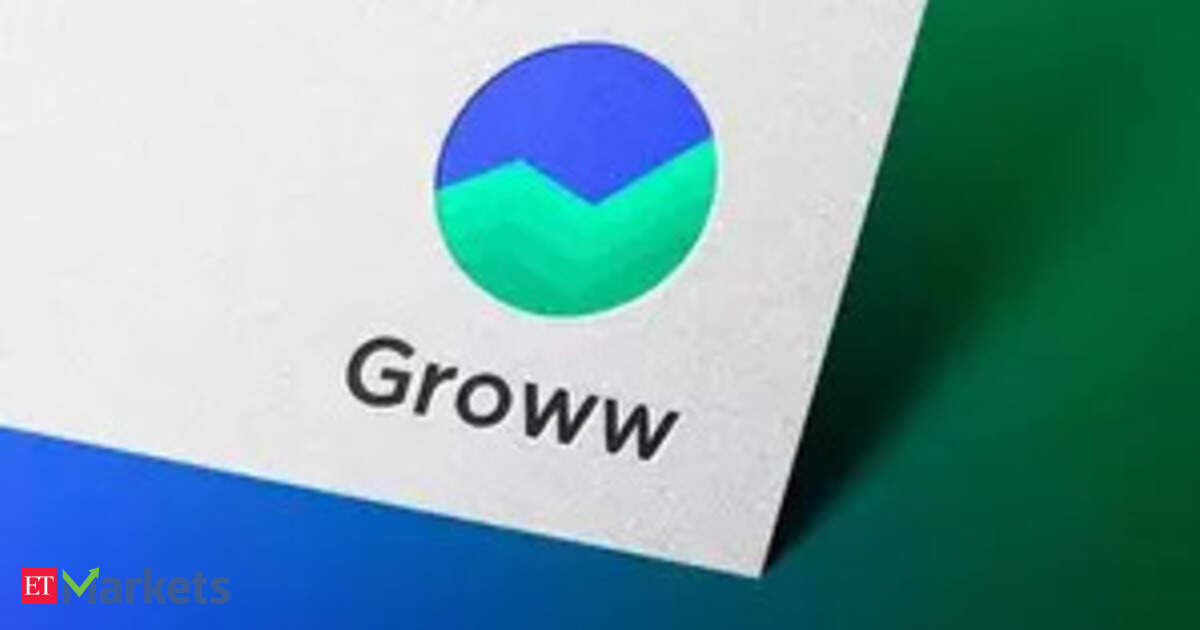 Groww has partnered with US-based State Street Global Advisors, which will invest up to Rs 580 crore in Groww AMC through primary and secondary shares. The deal, involving up to 23% stake dilution, strengthens Groww’s mutual fund business, supporting expansio…